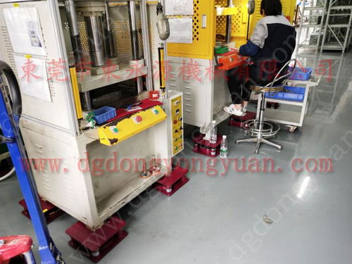 立式注塑機(jī)減振臺與焊管液壓打孔機(jī)減震墊 為何選錦德萊壓花機(jī)？