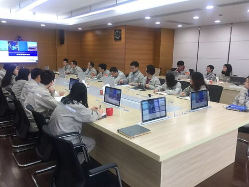 加強合同管理,提高風險防控意識 法務部與公司辦開展法制宣傳與交流活動